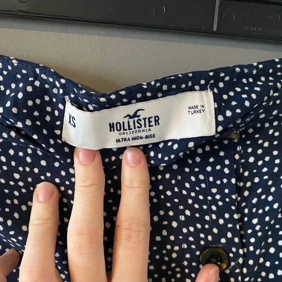 Hollister Button Up Skirt - Picture 3 of 3